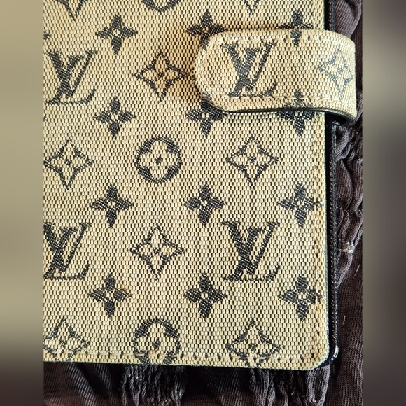 Louis Vuitton Monogram Idylle Canvas Navy Small 6 ring Agenda PM Planner Wallet - Picture 12 of 12